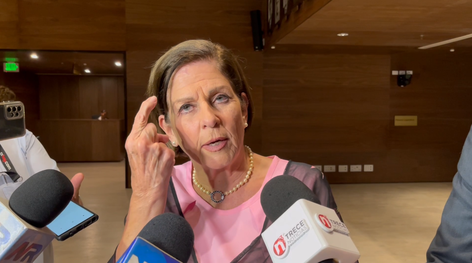 Imagen principal del artículo: Presidencia desconvoca reforma sobre crimen organizado ante falta de acuerdo en proyecto de jornadas 4x3