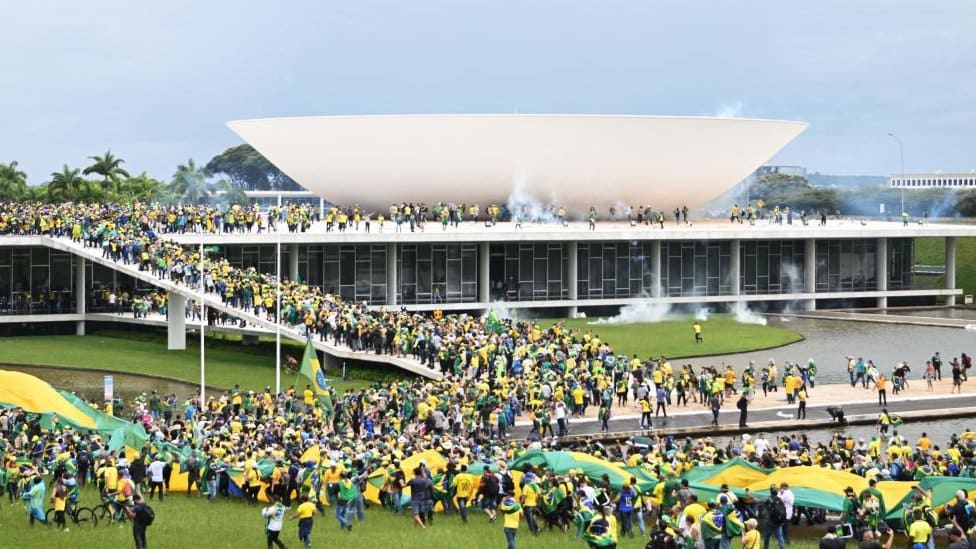 Imagen principal del artículo: Condenan a primera persona por intento de golpe en Brasil