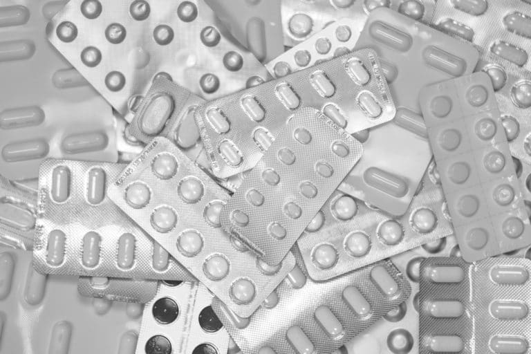 Salud alerta detección de presentaciones de Dolo-Neurobión y Neurobión falsificadas