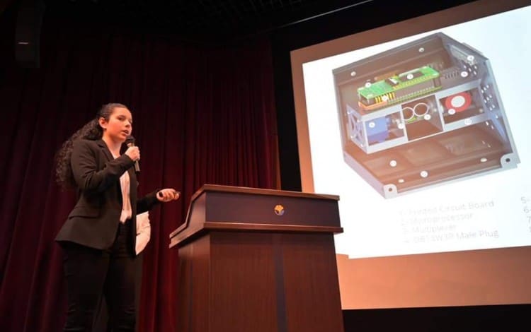 Joven científica costarricense Valeria Dittel gana beca de "Líder Emergente del Espacio"