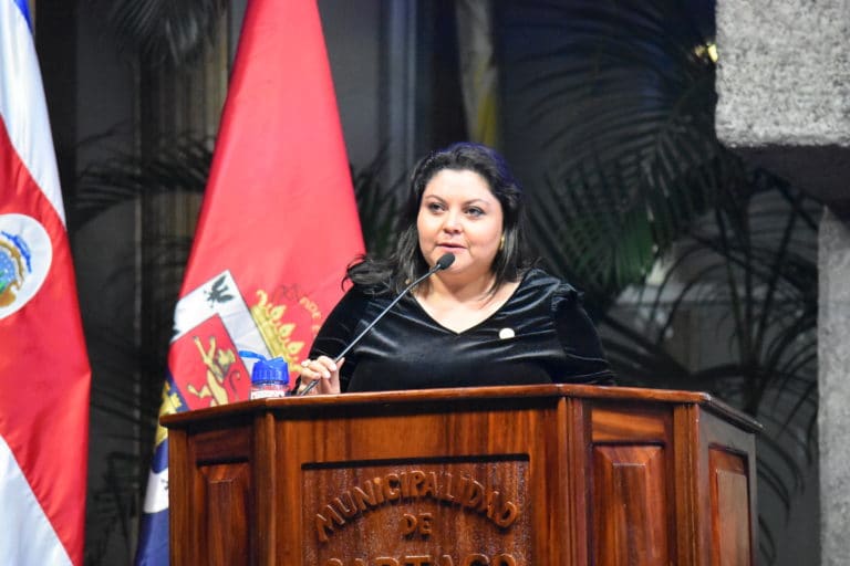 Organizaciones solicitan a CGR y FGR investigar contrataciones del INAMU vinculadas al proyecto Puntos Violeta