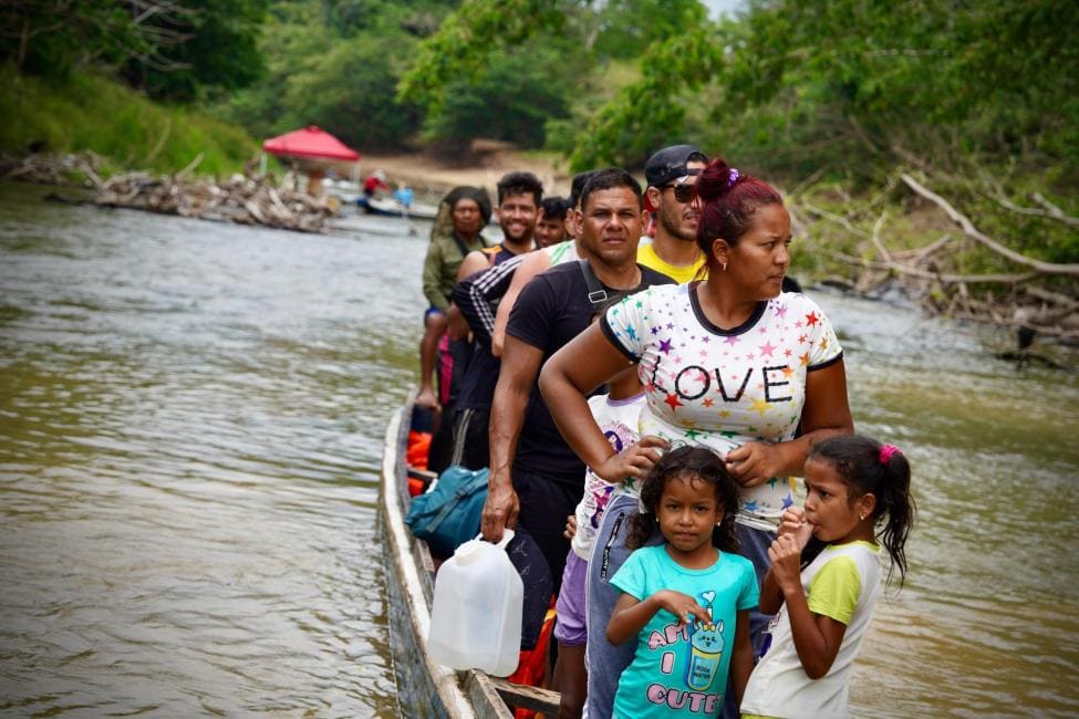 Imagen principal del artículo: Gobierno declarará emergencia nacional por llegada de migrantes al país