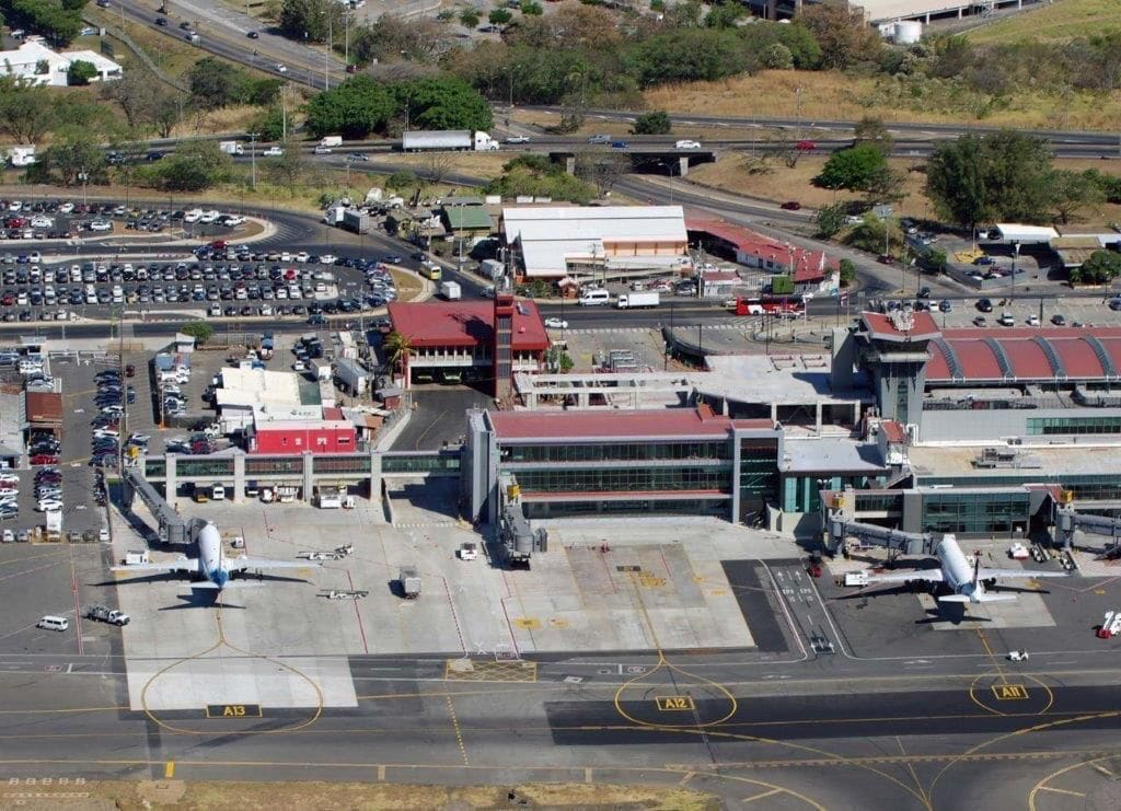 Imagen principal del artículo: Ingreso de turistas continúa sin recuperar el nivel prepandemia