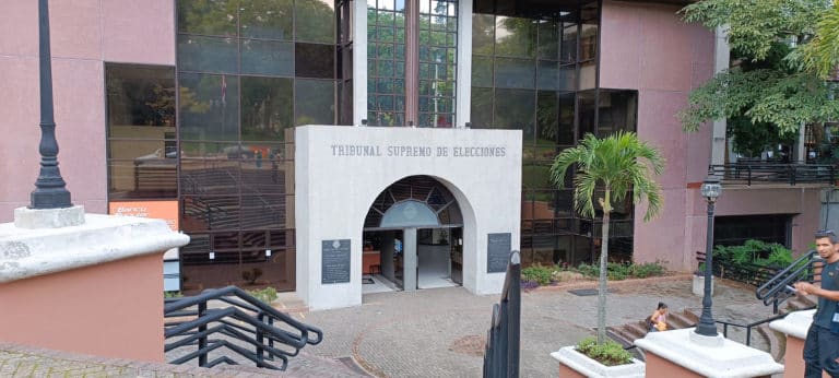 TSE inscribe candidaturas a alcaldes del PUSC tras aceptarle justificación de no cumplir paridad