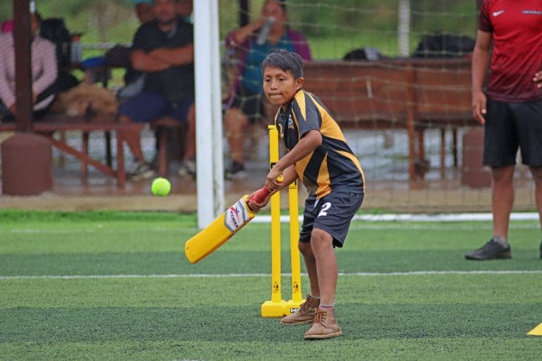 Niñez indígena de Grano de Oro participó de su primer Festival de Cricket