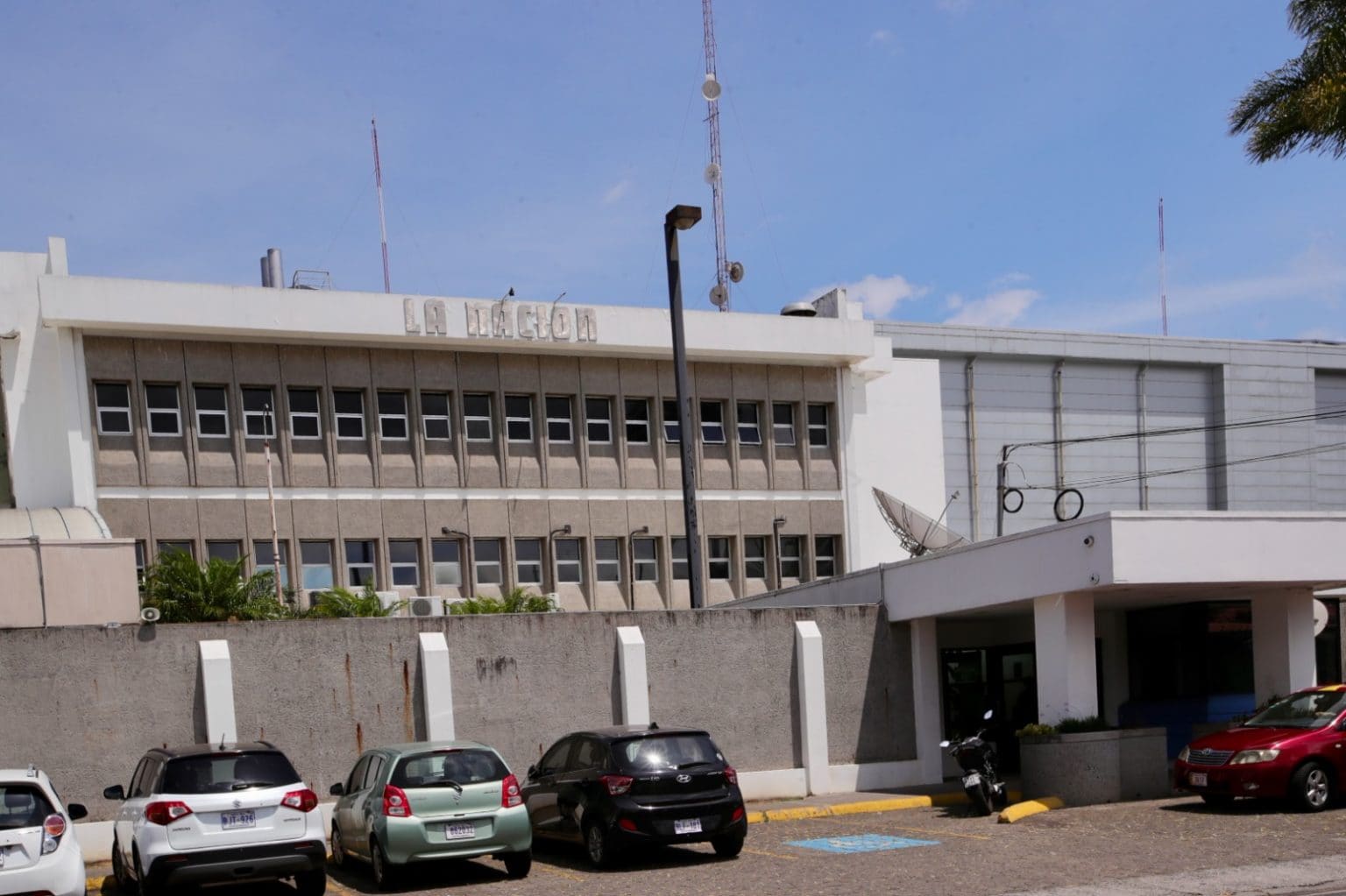 Imagen principal del artículo: La Nación pagó este jueves ₡10 mil millones por bono emitido en 2014