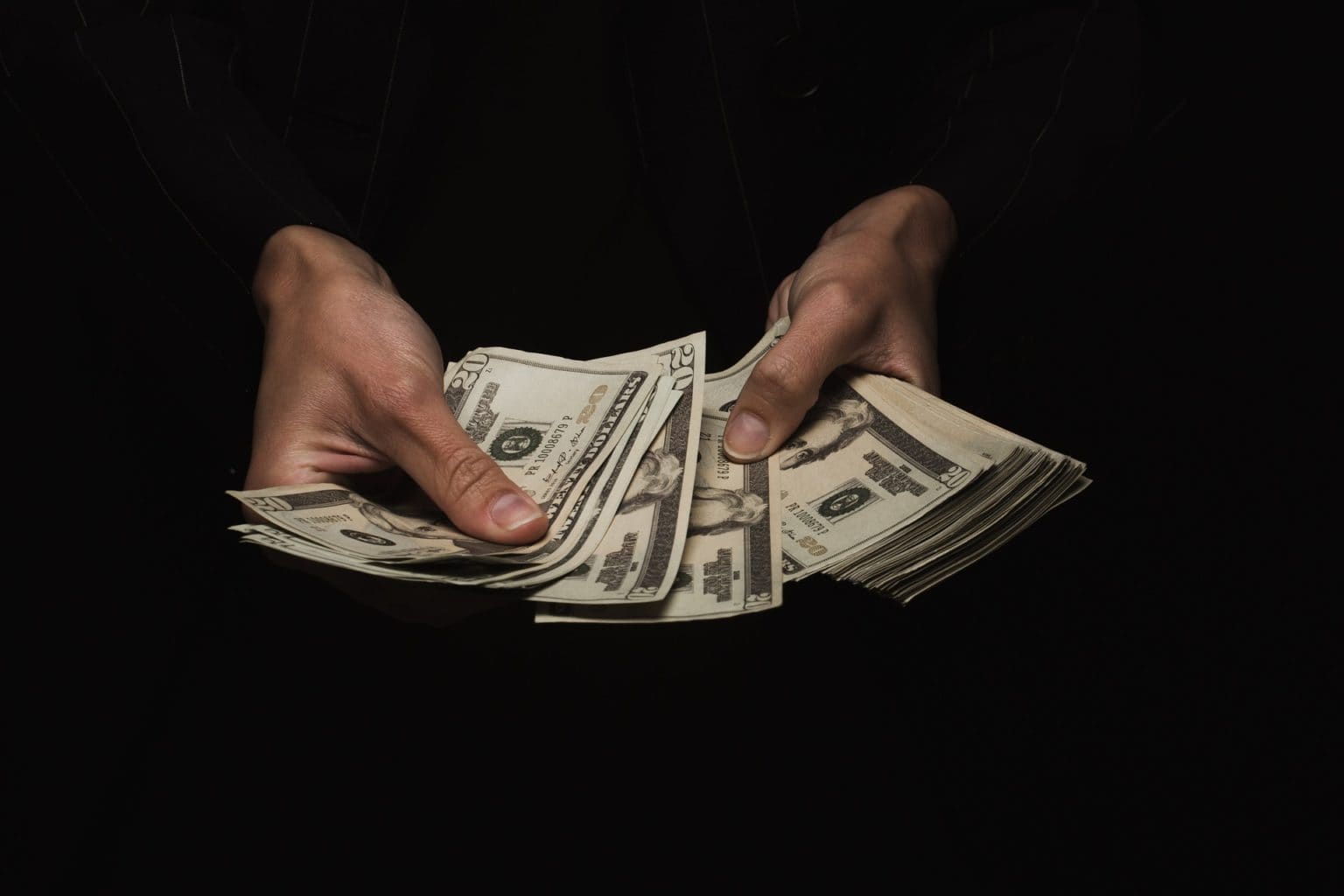 Imagen principal del artículo: Cámaras empresariales levantan la voz por el impacto que el tipo de cambio está teniendo sobre el empleo