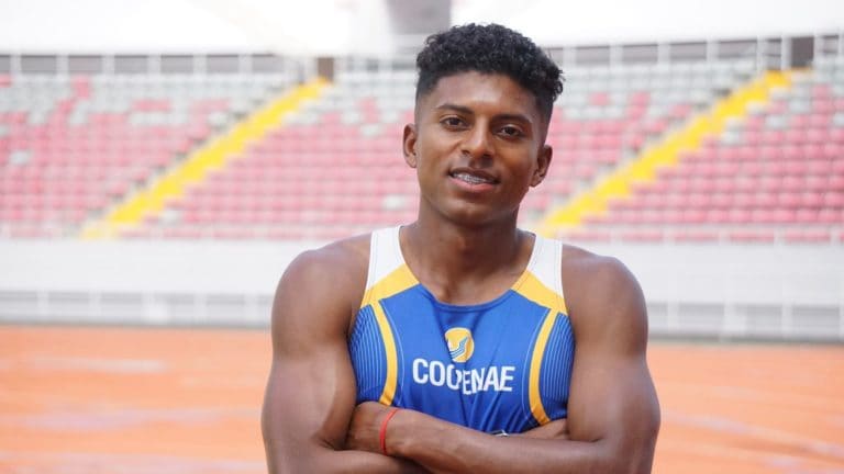 Atleta tico Gerald Drummond clasifica a los Juegos Olímpicos París 2024