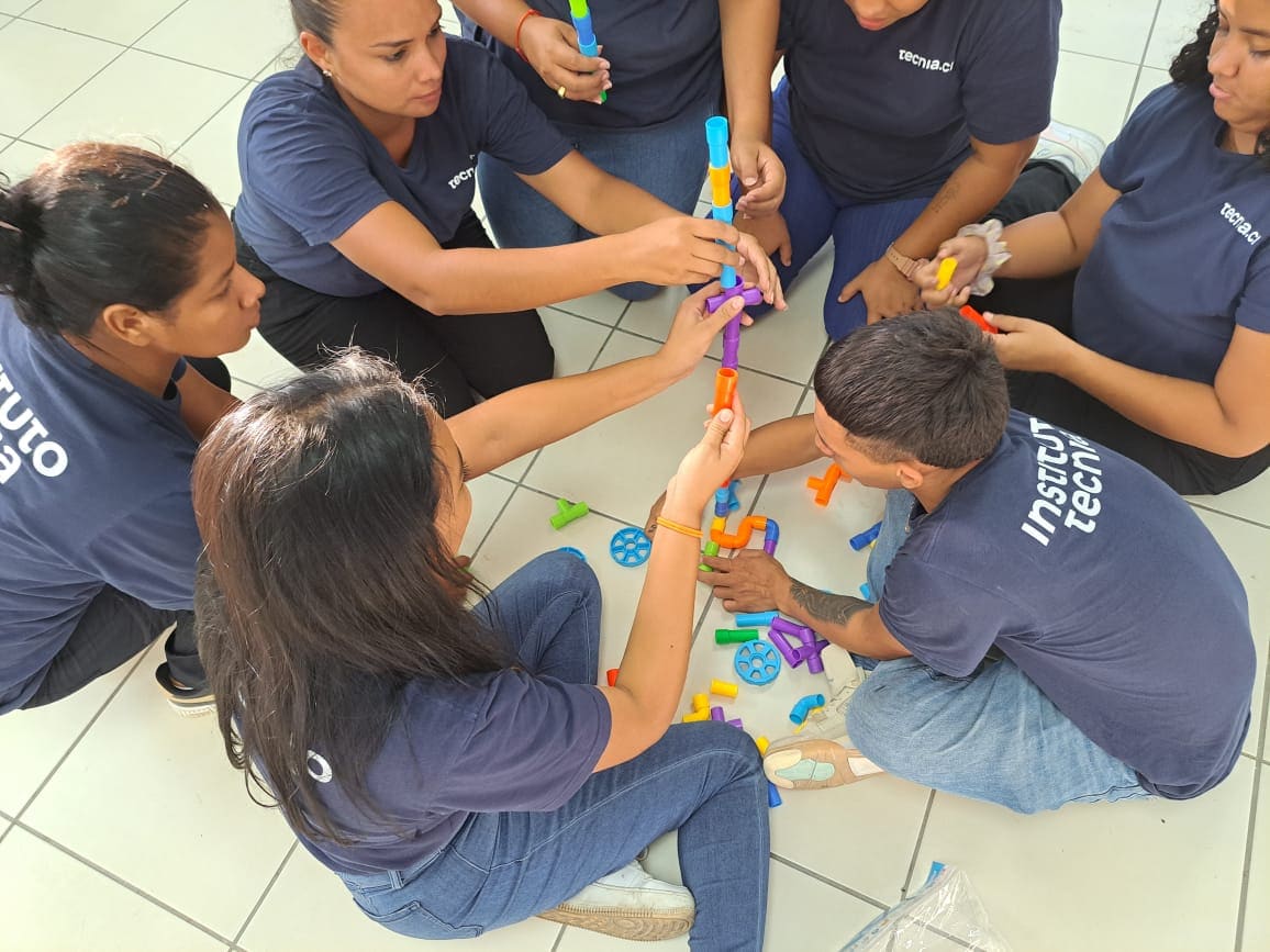 Imagen principal del artículo: Instituto Tecnia y Hotel Nekajui otorgarán 100 becas de formación hotelera en Guanacaste