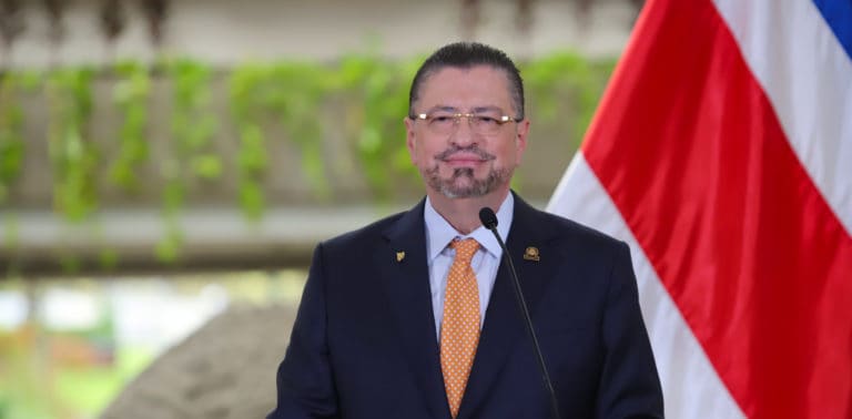 Rodrigo Chaves buscará expulsión de Uccaep en juntas directivas públicas tras decisión sobre nuevo hospital de Cartago