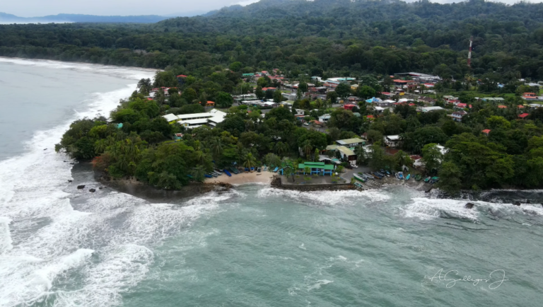 OIJ realiza allanamientos en instituciones de Gobierno por irregularidades en Plan Regulador Costero de Talamanca