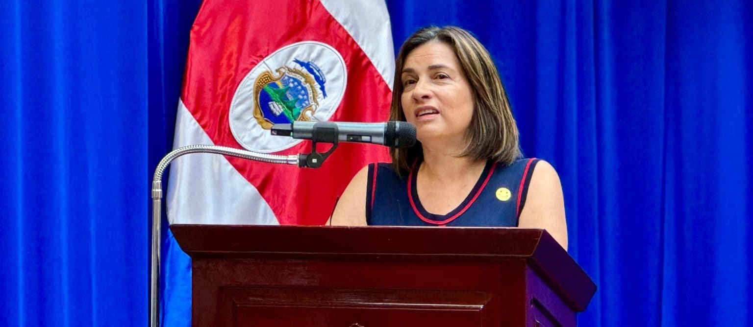 Imagen principal del artículo: Fiscalía acumula 8 detenidos en operativos por tráfico de influencias en la CCSS ¿Quiénes son?