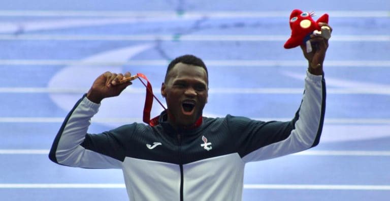 El himno de Costa Rica sonó por primera vez en París 2024 gracias a Sherman Güity