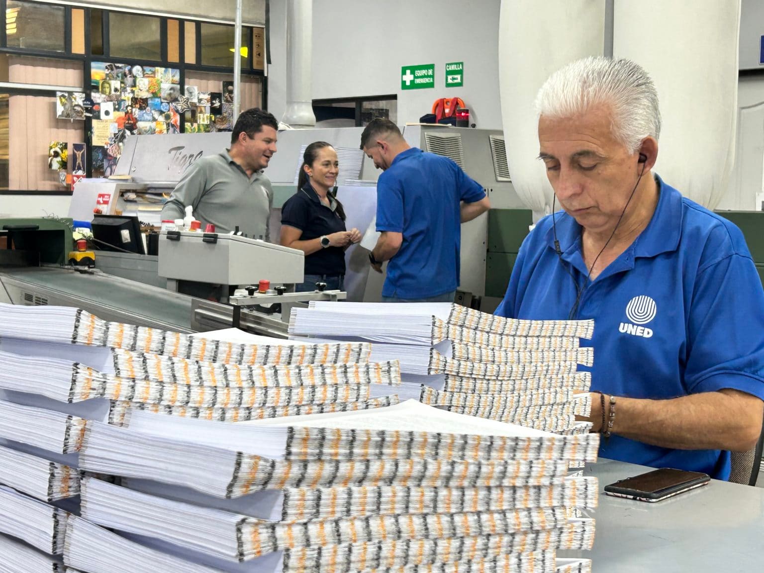 Imagen principal del artículo: Irene Vallejo y novedades nacionales acompañarán a la EUNED en la Feria Internacional del Libro 2025