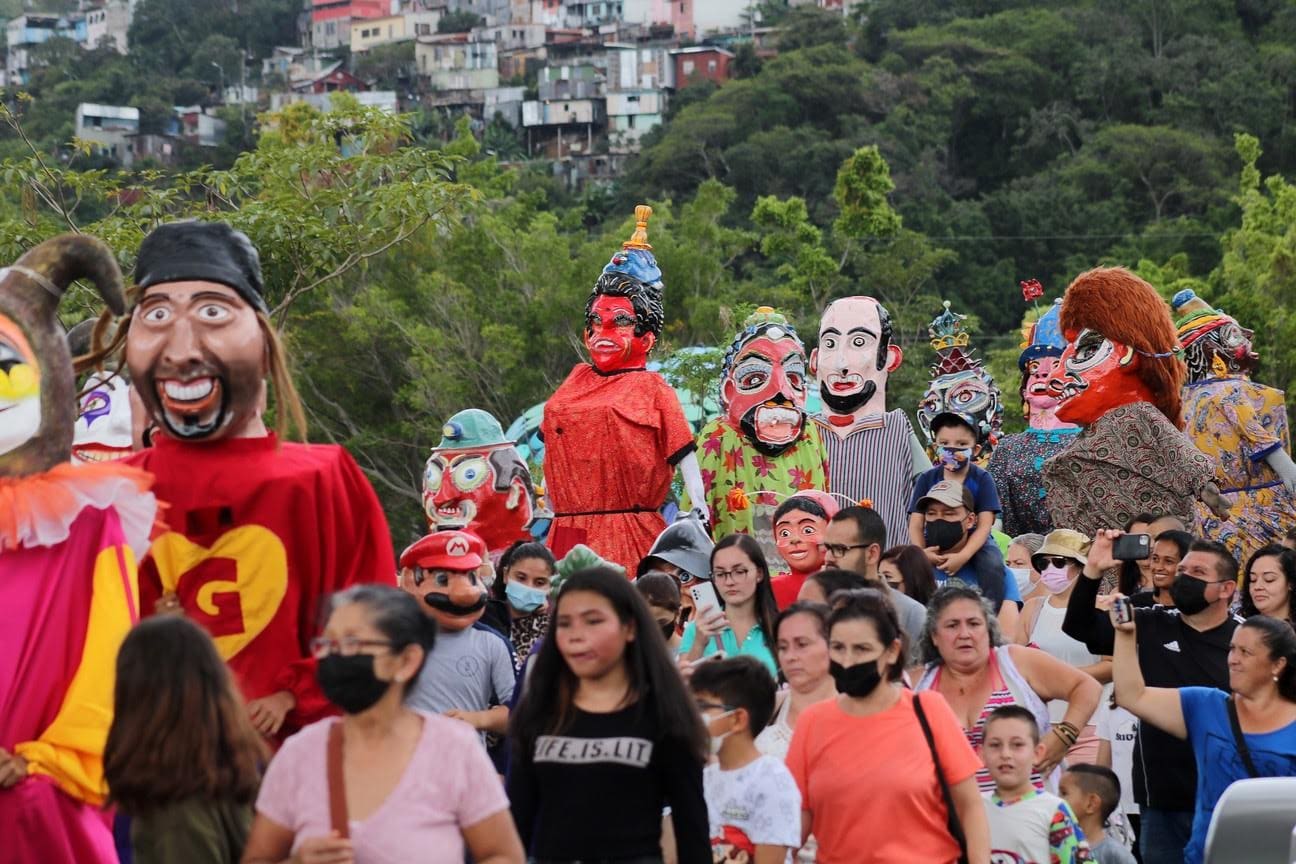Imagen principal del artículo: Santo Domingo celebrará la edición 29 de su tradicional desfile de mascaradas