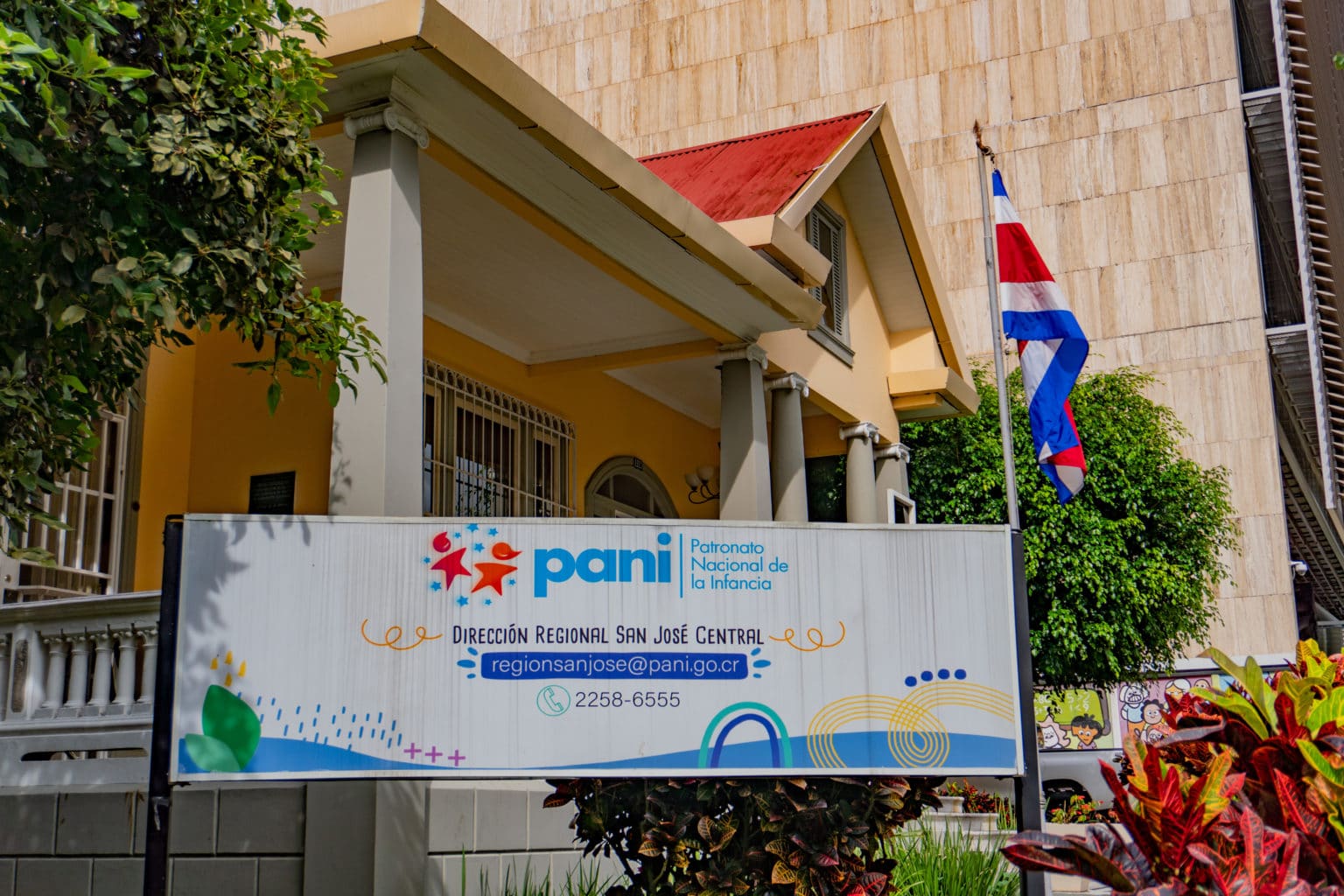 Imagen principal del artículo: Mideplán evaluó calidad del diseño del Programa de Acogimiento Familiar del PANI con nota de 60,3%
