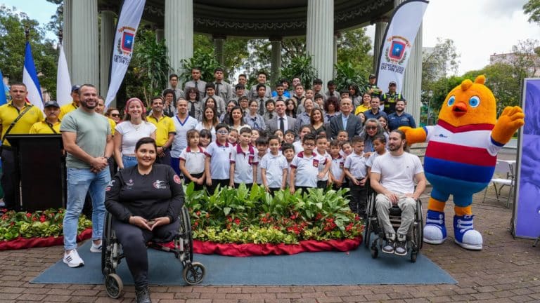 Atletas paralímpicos de Costa Rica serán protagonistas en el Festival de la Luz 2024