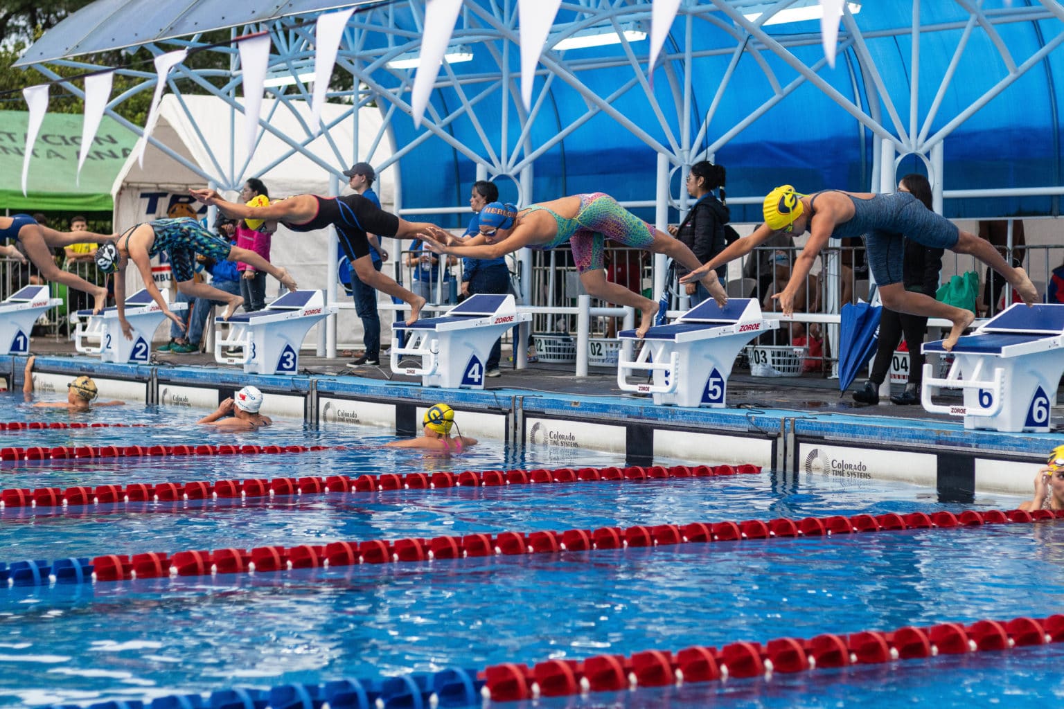 Imagen principal del artículo: Promesas de la natación se encontrarán en el Torneo Navideño 2024 en La Sabana