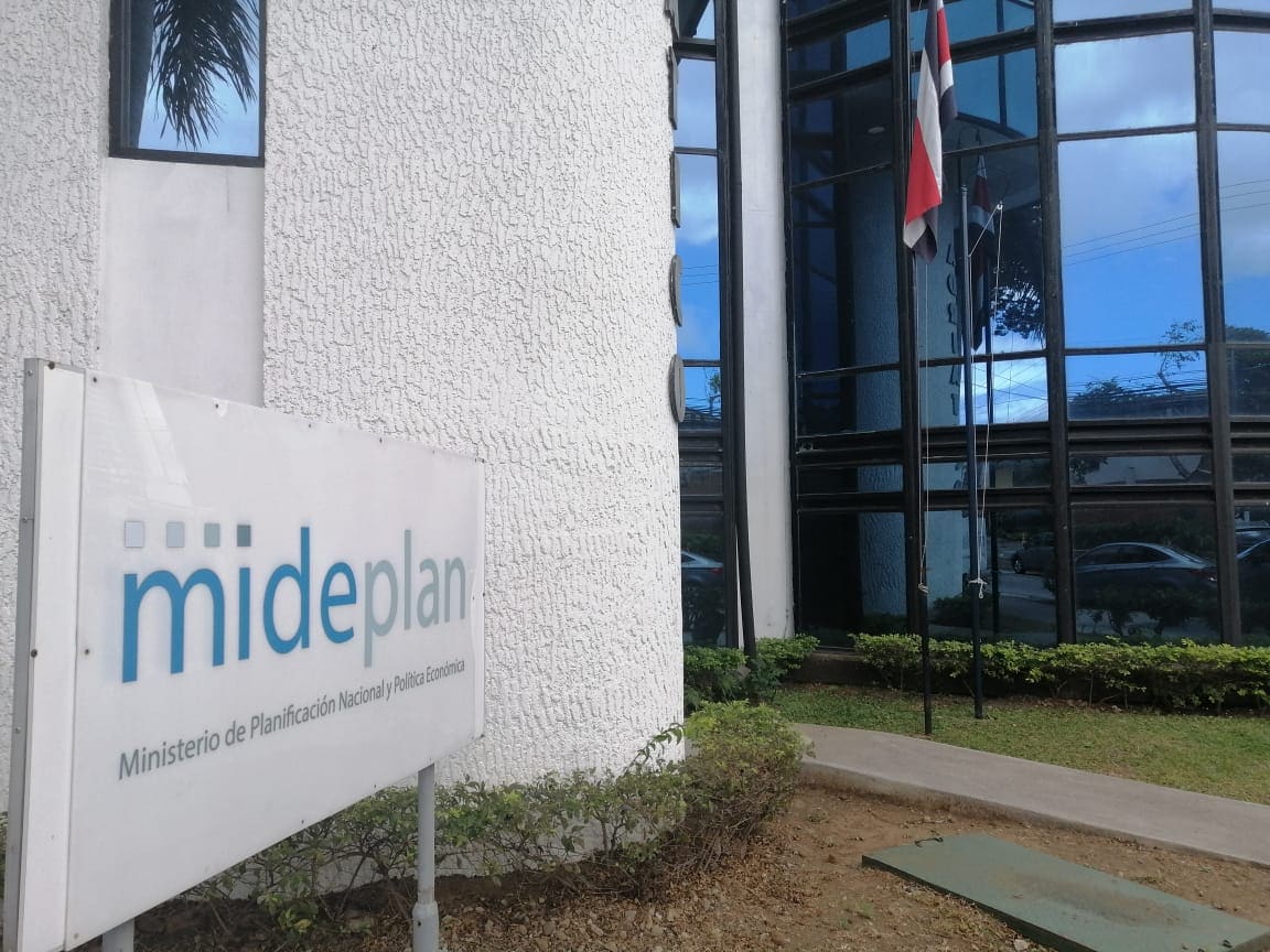 Imagen principal del artículo: Mideplán presenta resultados de evaluaciones para fortalecer políticas públicas en Costa Rica