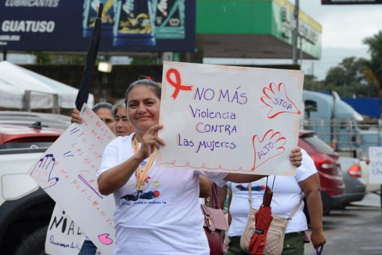 ¿Cómo enfrentar la violencia contra las mujeres en Costa Rica?