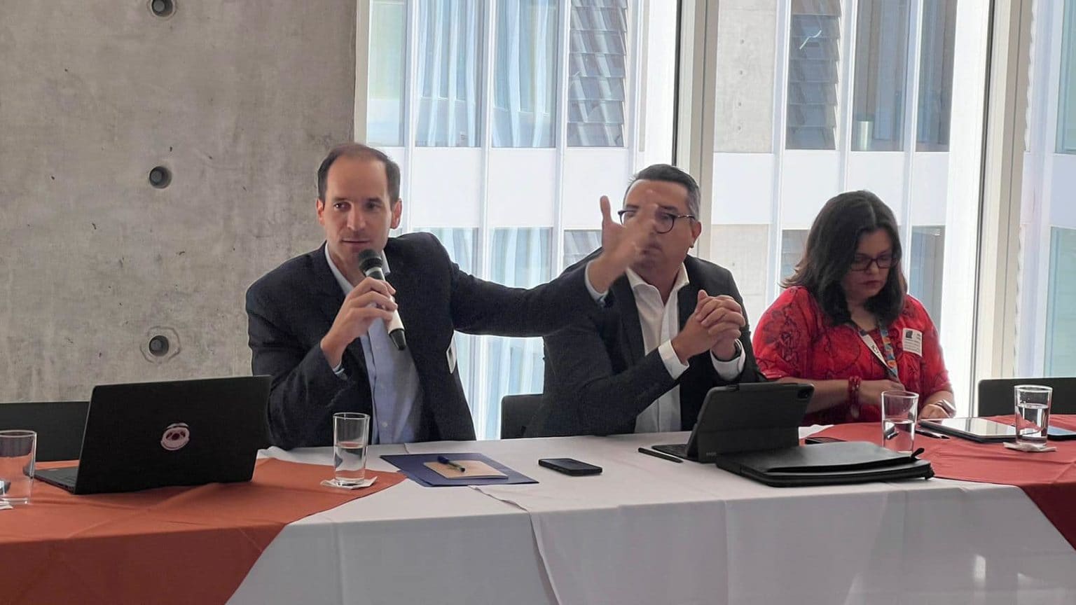 Imagen principal del artículo: Canatur reitera solicitud al BCCR de reducir la Tasa de Política Monetaria