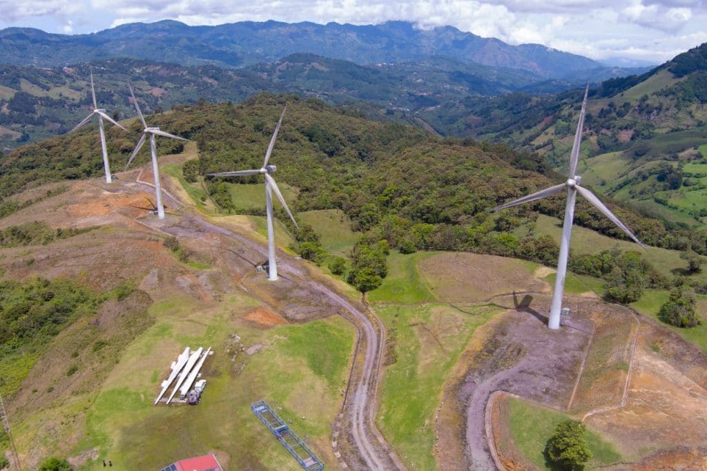 Imagen principal del artículo: Generación de energía eólica en parques de cooperativas aumentó un 12% en lo que va del año