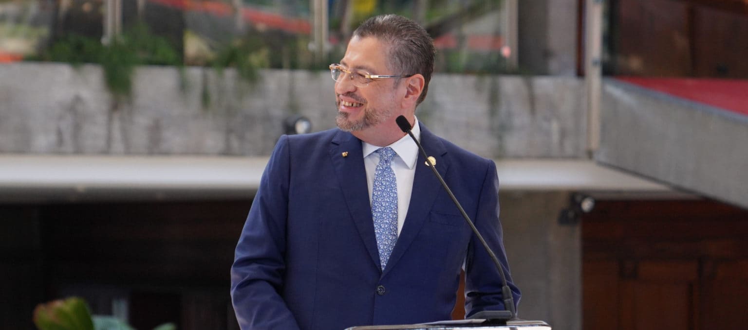 Imagen principal del artículo: Uccaep se acerca a Chaves, Zamora anuncia candidatura