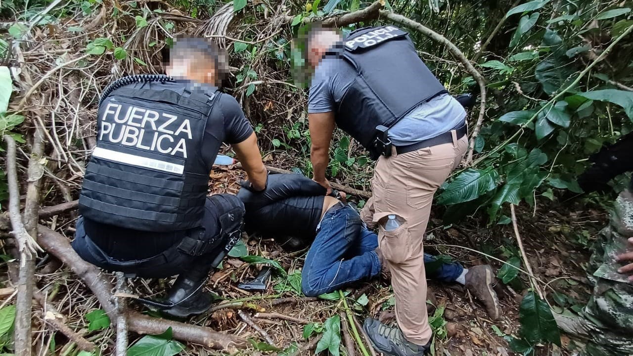 Imagen principal del artículo: Sospechosos de balacera en playa de Limón irán un año a prisión preventiva por 19 delitos de tentativa de homicidio