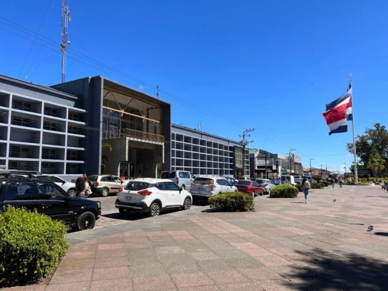 OIJ confirma que recibió amenazas de bomba en la Municipalidad de Cartago y Basílica de Los Ángeles