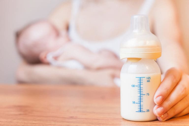 CCSS en alerta por falta de donantes de leche materna para bebés en estado crítico