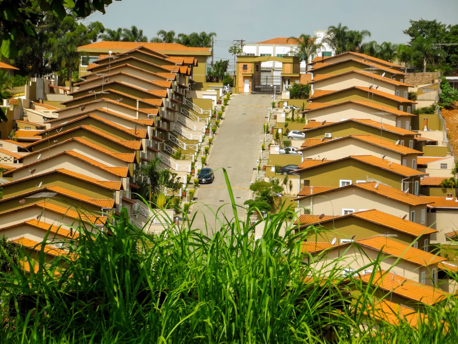 Imagen principal del artículo: Acceso a vivienda digna continúa siendo un reto estructural, alerta la Defensoría de los Habitantes