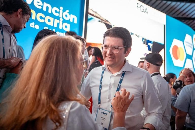 Muere Miguel Uribe Turbay, senador colombiano y candidato presidencial, tras atentado en Bogotá