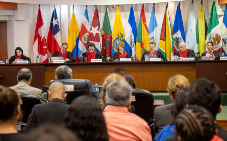 Corte IDH: "Los Estados deben implementar medidas para reducir progresivamente la duración de la jornada de trabajo"
