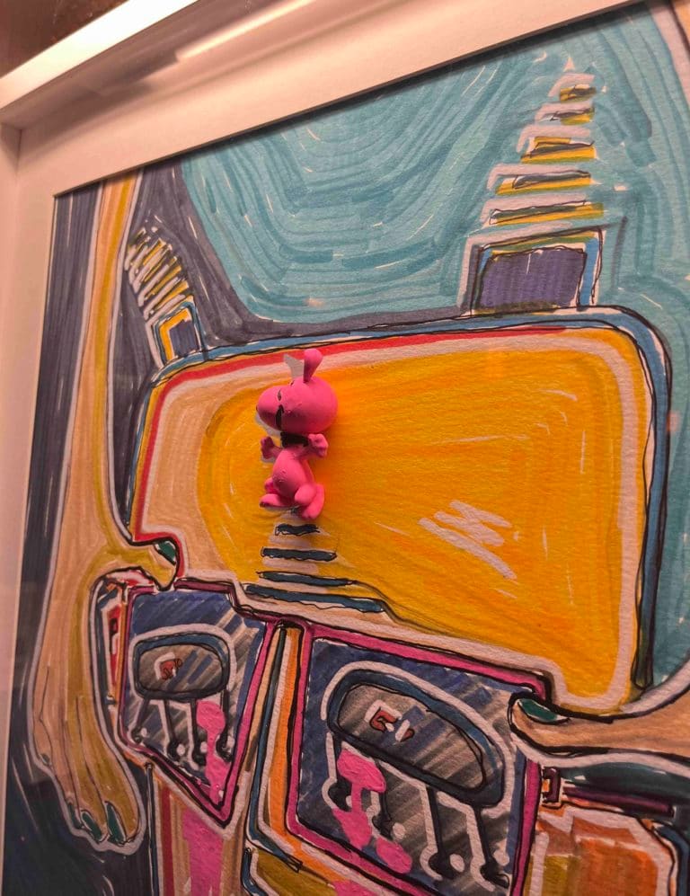Adolfo Fuentes presenta “Cosmic Tonic”: arte visual en la Cantina Cothnejo Fishy