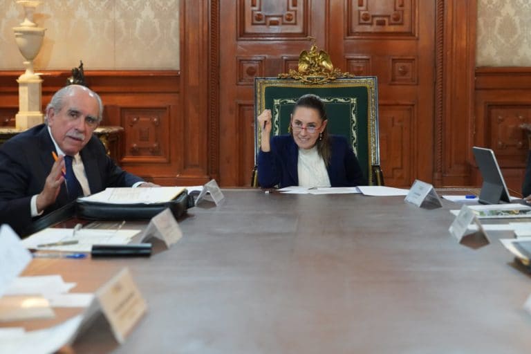 México empezará a reducir la jornada laboral a 40 horas semanales a partir de 2027