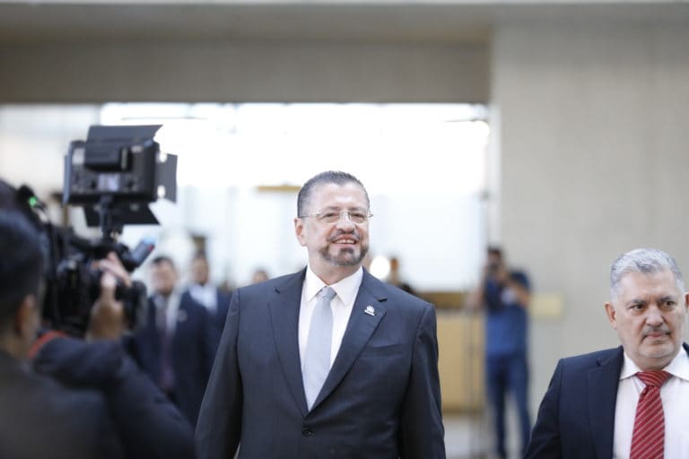 Hacienda no descarta eliminar beneficio del IVA reducido de la canasta básica para hogares de mayores ingresos