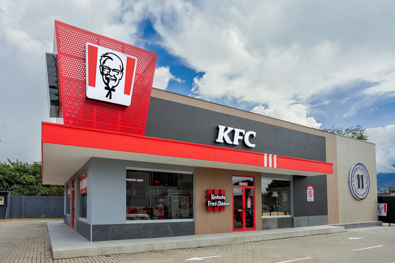 Imagen principal del artículo: KFC realizará feria de empleo por próxima apertura de restaurante en Heredia
