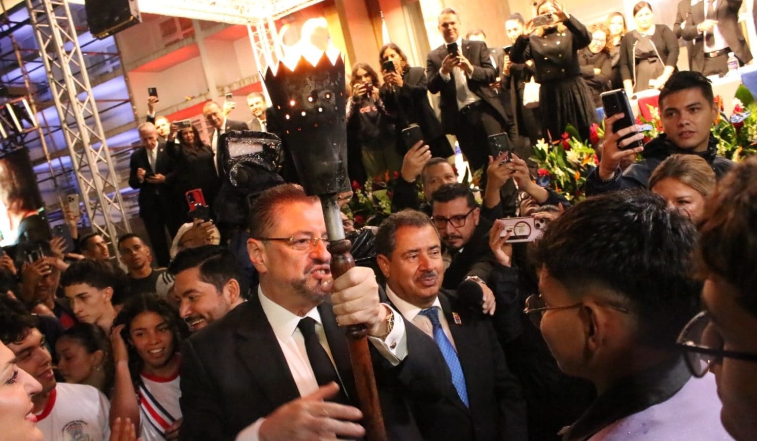 Imagen principal del artículo: 204 años de independencia y... drama electoral
