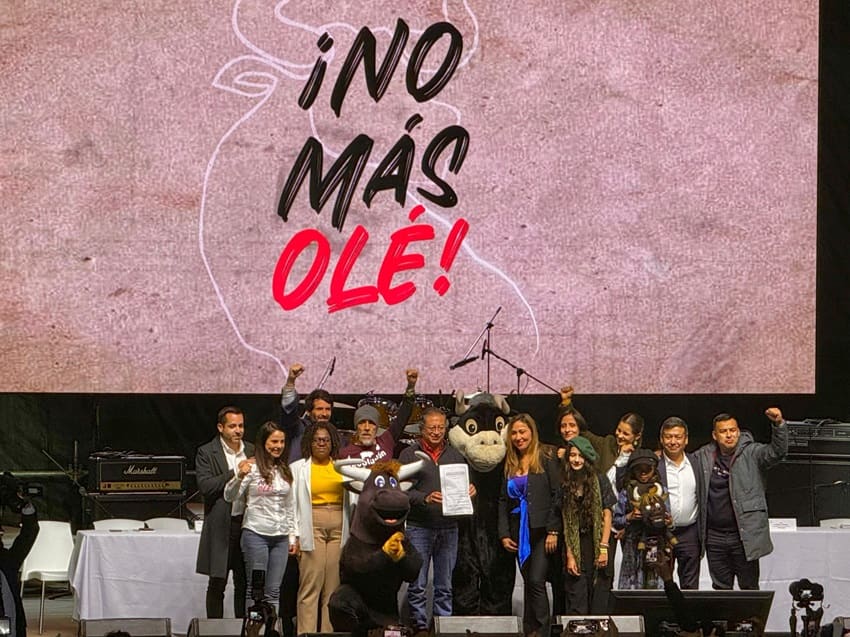 Imagen principal del artículo: Corte Constitucional de Colombia avala prohibición de corridas de toros y peleas de gallos