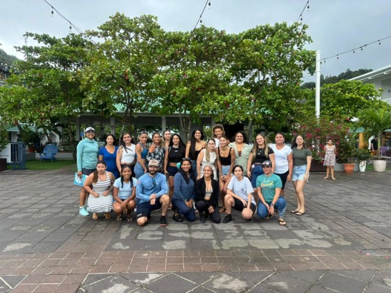 Veinte mujeres del Pacífico costarricense conquistan el mar con la Escuela para Náuticas de FECOP