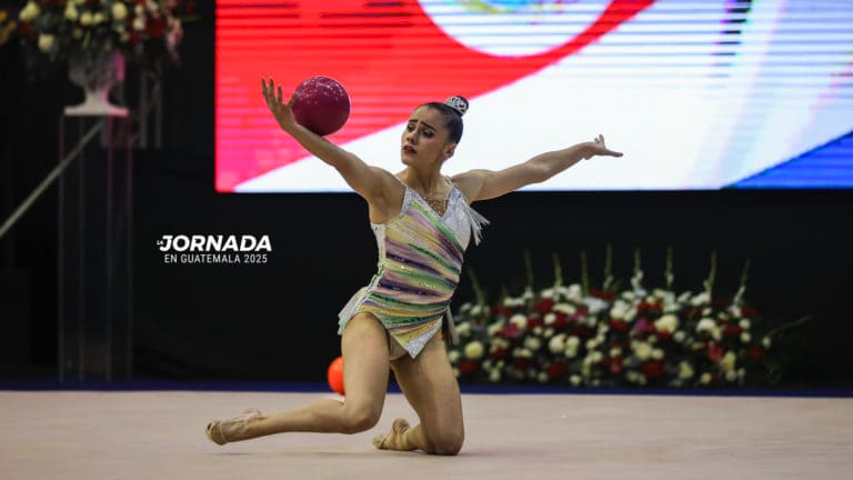 Gloriana Sánchez deslumbra en gimnasia rítmica y suma doble oro para Costa Rica