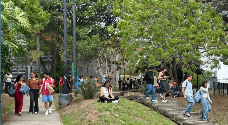 Once estudiantes de colegios públicos alcanzaron la nota perfecta en examen de admisión de la UNA