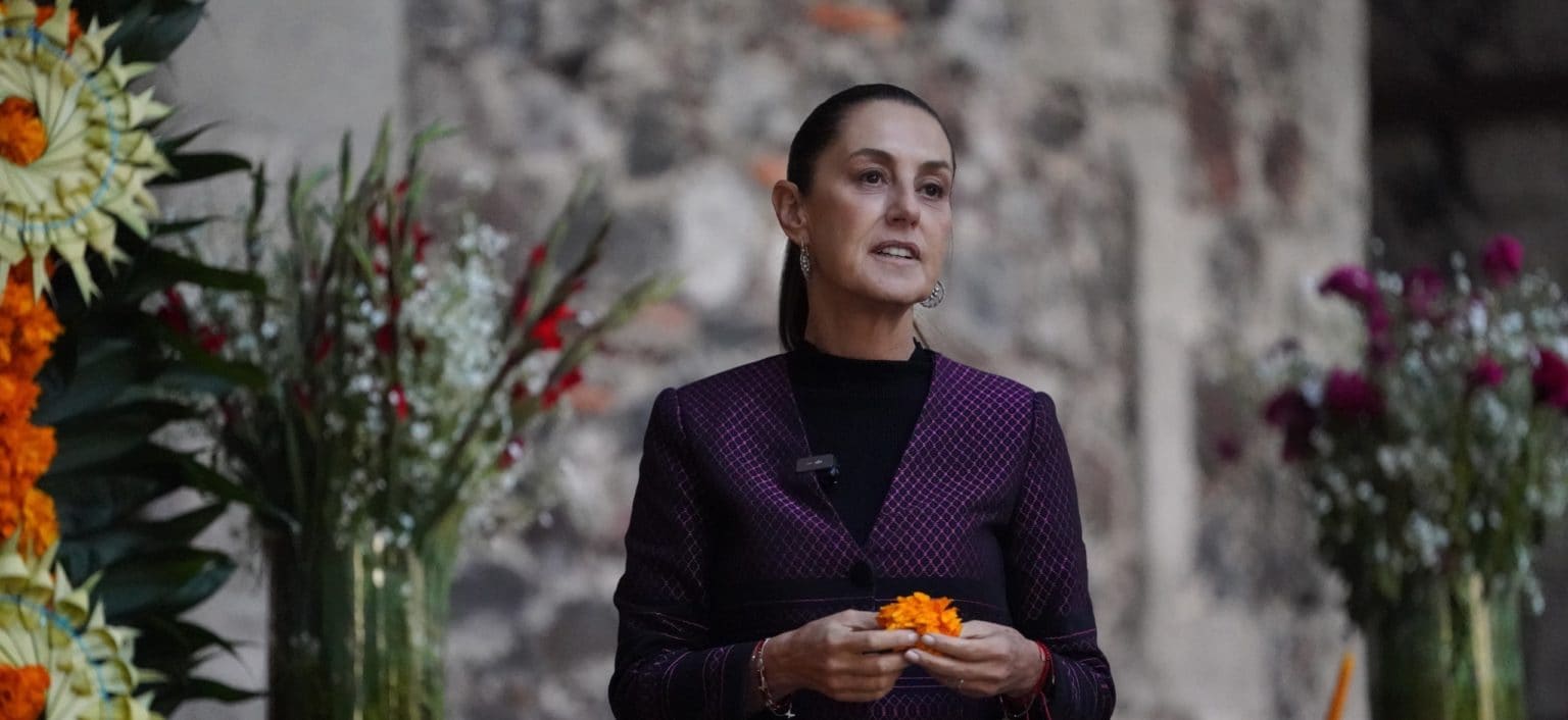 Imagen principal del artículo: Presidenta de México denuncia a un hombre por acoso durante un recorrido en Ciudad de México