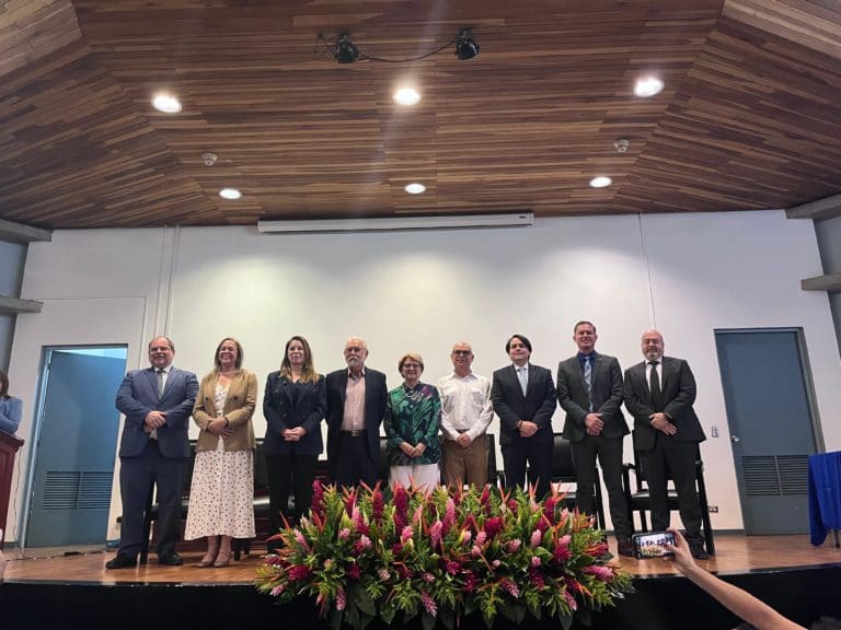 Candidaturas presidenciales y legislativas firman el Compromiso Nacional con la Gestión Comunitaria del Agua
