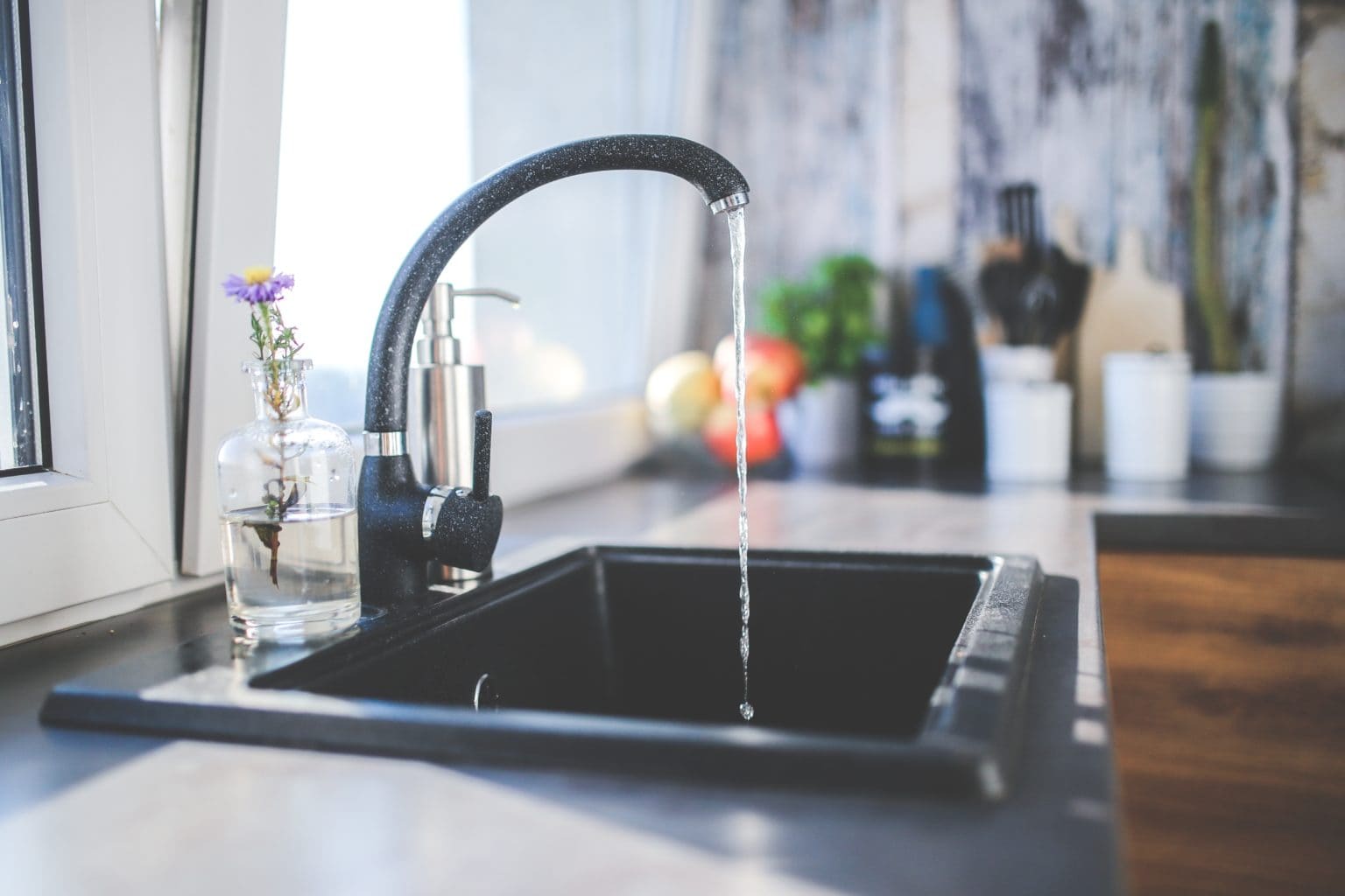 Imagen principal del artículo: San Isidro y San Rafael tendrán interrupciones de agua por lavado de tanques de la ESPH