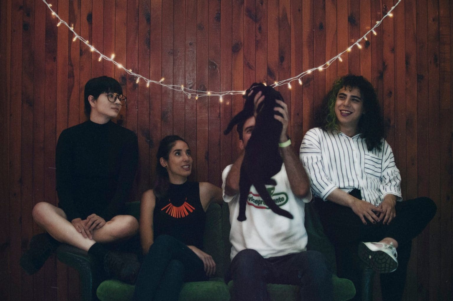 Imagen principal del artículo: Gemas presenta "Miedo a Perder": un EP sobre crecer, dudar y acompañarse