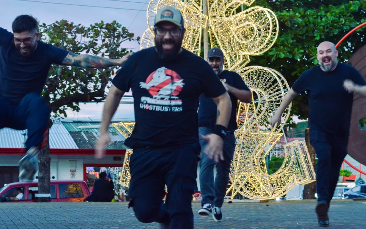 Imagen principal del artículo: The Movement in Codes presenta el video de “Hexoskeleton”