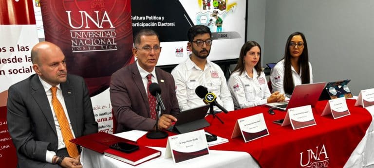 Encuesta del Idespo-UNA advierte percepción de riesgos democráticos por subasta de frecuencias de radio y televisión