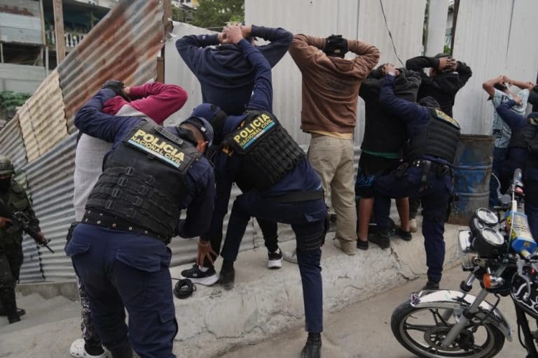 Primera semana de suspensión de garantías en Guatemala deja más de 1000 personas detenidas