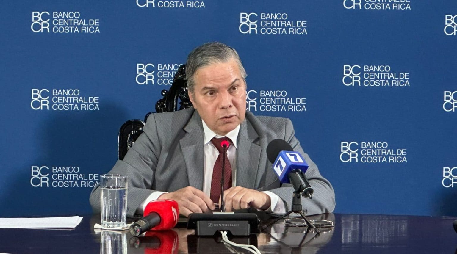 Imagen principal del artículo: BCCR mantiene tasa de política monetaria en 3,25% ante incertidumbre internacional